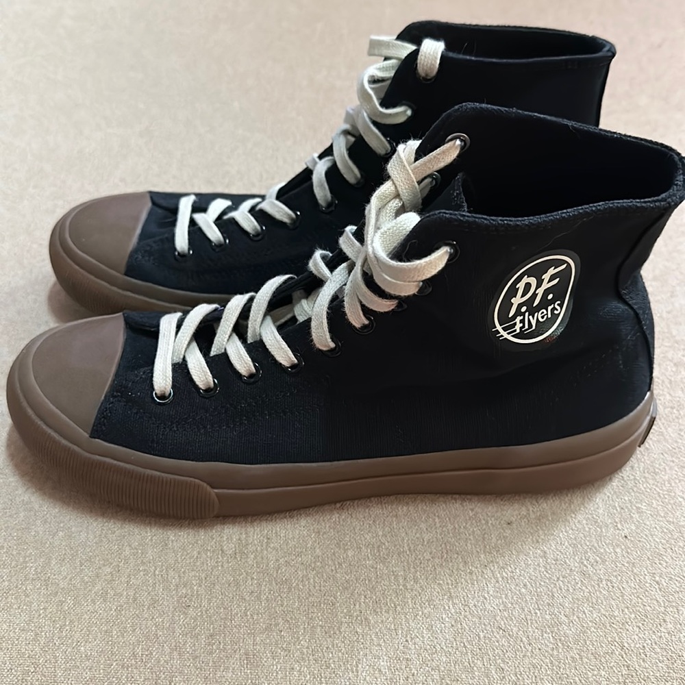 P.F. Flyers mens 9.5 black with gum sole RARE